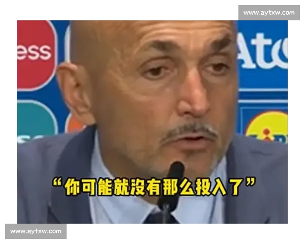 黄健翔炮轰斯帕莱蒂甩锅!意大利青训烂摊子谁来背?伊万躺枪引争议 黄健翔炮轰斯帕莱蒂甩锅!意大利青训烂摊子谁来背?伊万躺枪引争议