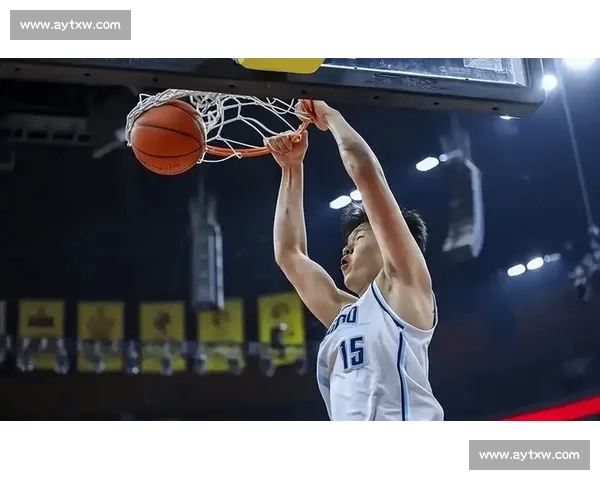 杨瀚森白衣闪耀富保罗庆功宴!湖人锋线新星助阵,四首轮秀彰显 Klutch 统治力 杨瀚森白衣闪耀富保罗庆功宴!湖人锋线新星助阵,四首轮秀彰显 Klutch 统治力