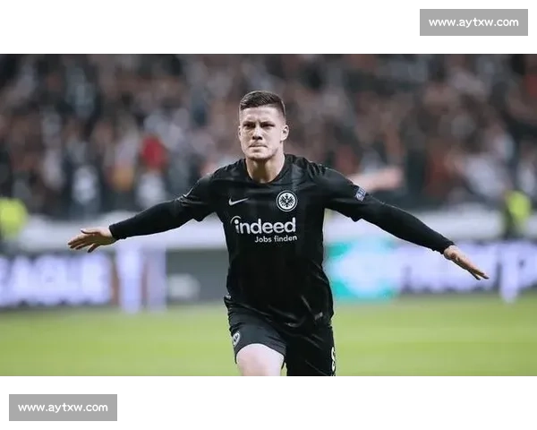 约维奇体检通过!正式签约雅典 AEK 至 2027 年 约维奇体检通过!正式签约雅典 AEK 至 2027 年